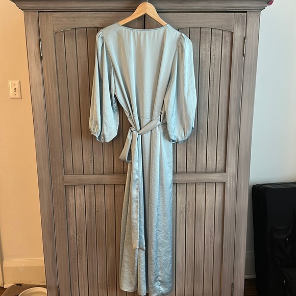 ARITZIA Little Moon size M wrapDRESS in baby blue - Picture 4 of 4